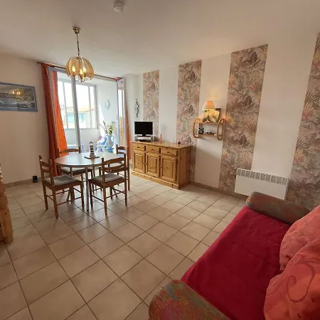 Apartment Confortable Avec Balcon, Parking Prive, A 250m De La - - Fr-1-224c-260 *
