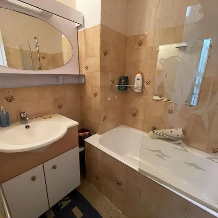 Confortable Avec Balcon, Parking Prive, A 250m De La - - Fr-1-224c-260 Saint-Hilaire-de-Riez